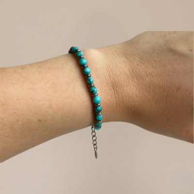 Bracciale con pietre colorate