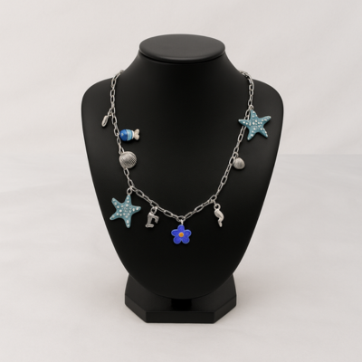 Collana con ciondoli